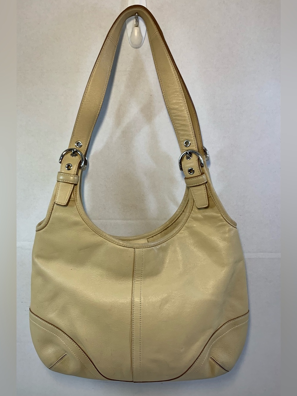Vtg Y2K Coach Soho 9249 Women's Beige Leather Hobo Purse. 3927